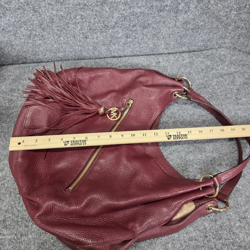 MICHAEL KORS Leather Maroon Charm Tassel‎ Large Hobo Sac Purse Bag